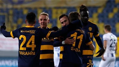 بادجي يسجل أول أهدافه مع أنقرة فى الدوري التركي 