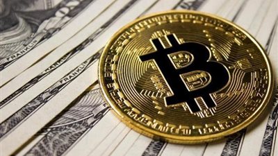 البيتكوين تهبط أدنى 30 ألف دولار وتخسر 6% من قيمتها