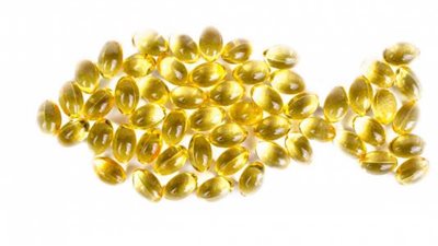 يستخرج من سمك 