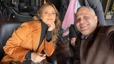 مصطفى درويش ينشر أول صورة له من كواليس 