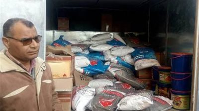 ضبط شحنة خلطة دجاج غير صالحة للاستهلاك الآدمي في الشرقية (صور)