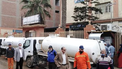 سقوط أمطار على شمال البحيرة ووقف حركة الصيد والمعديات بسبب نوة 