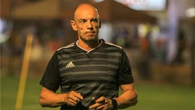 تاكيس جونياس: 