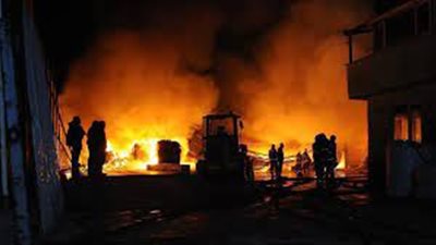 ننشر صور حريق سوق التوفيقية