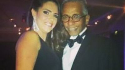 دنيا عبد العزيز تنعى مصفف الشعر محمد الصغير: 