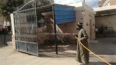 تعقيم الأسواق الشعبية والمصالح الحكومية ضد كورونا بالفيوم (صور)