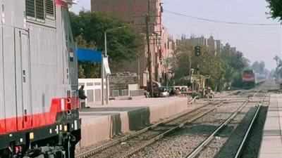 مصدر يوضح حقيقة التقاء قطارين على سكة واحدة بمحطة أولاد إلياس