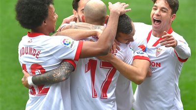 إشبيلية يضرب إيبار بنثائية.. ويواصل التحليق في المربع الذهبي