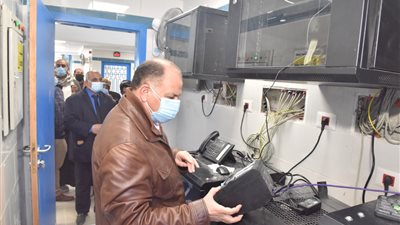 محافظ أسيوط يتفقد وحدتي طب الأسرة بنزلة رميح ونزة قرار بمركز منفلوط (صور)