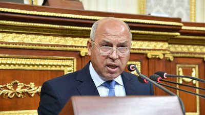 وزير النقل: الشركات الوطنية ساهمت بدور كبير  في تنفيذ المشروعات القومية