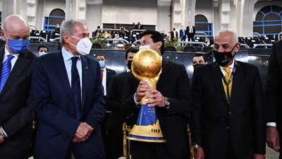 كأس العالم لكرة اليد تصل إلى ستاد القاهرة