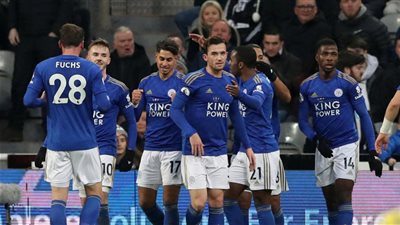 ليدز يونايتد يمطر شباك ليستر سيتي بثلاثية في الدوري الإنجليزي