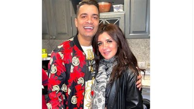 حسن شاكوش يظهر مع غادة عادل: 