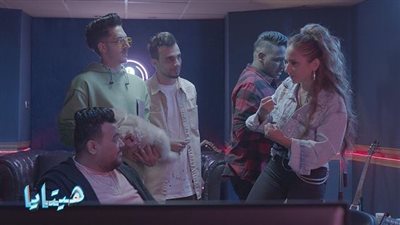 نيللي كريم تشوّق الجمهور لبرنامجها الجديد 