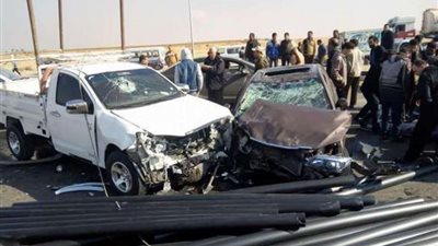 مصرع وإصابة شخصين بحادث تصادم سيارتين بكوبرى الفحص ببنها