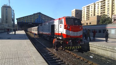 الحكومة تحسم الجدل بشأن استيراد صفقة عربات قطارات السكك الحديدية بتكلفة باهظة الثمن