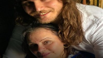 ابن نادية العراقية يرد على شائعة وفاتها: