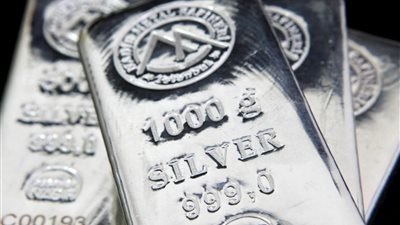 تراجع أسعار الفضة عالميًا بنسبة2%