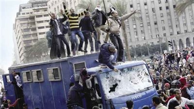 23 فبراير.. استكمال محاكمة مأمور قسم حدائق القبة و13 آخرين بتهمة قتل المتظاهرين بـ2011