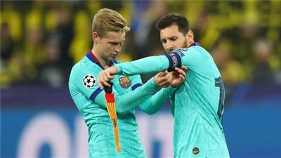 دي يونج يتحدث عن مستقبل ميسي ويكشف مفاجأة بشأن انتقاله إلى برشلونة 