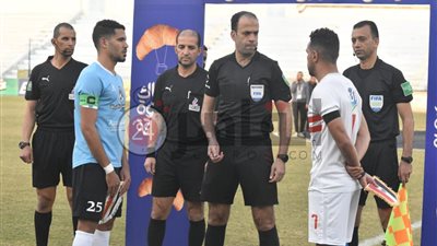 الشوط الأول.. التعادل السلبي يحسم مباراة الزمالك وغزل المحلة