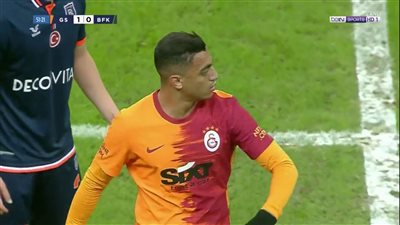 في الظهور الأول.. مصطفى محمد يسجل ويقود جالطة سراي للفوز على أسطنبول باشاكشهير (فيديو)