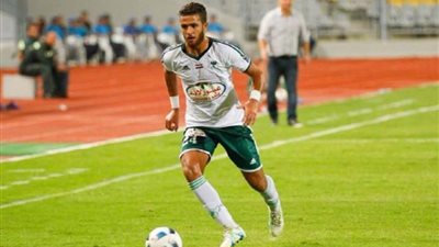 طارق هاشم: 3 غرز لإسلام صلاح في حادث لاعبي المصري (خاص)