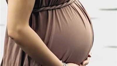 أطباء أمربكيون يوصون الحوامل بتلقي لقاح فيروس كورونا 