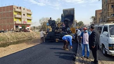 اعتماد 805 ملايين جنيه لمشروعات الرصف بمحافظة أسيوط