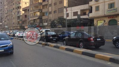 تكدس مروري بنزلة ميدان لبنان بسبب حادث تصادم (صور )