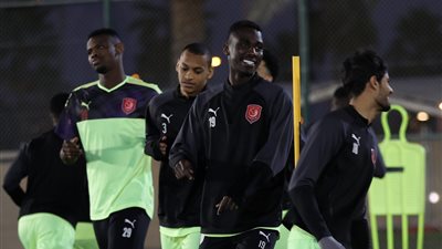 الدحيل يختتم تدريباته استعدادًا لمواجهة الأهلي في كأس العالم للأندية (صور)