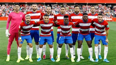 غرناطة ينهي الشوط الأول متقدما على برشلونة بهدف