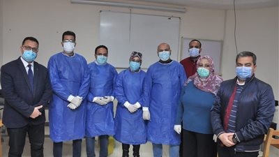بدء تلقي الأطقم الطبية بجامعة كفرالشيخ لقاح كورونا