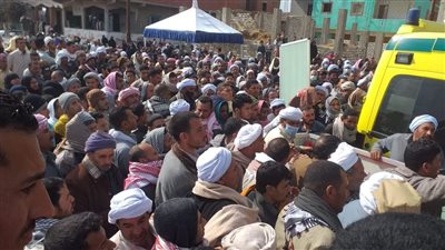 جنازة شعبية مهيبة لشهيد القوات المسلحة في مسقط رأسه بالشرقية (صور)