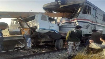 تحليل مخدرات لقائد قطار أسيوط وخفير مزلقان وسائق ونش (خاص)