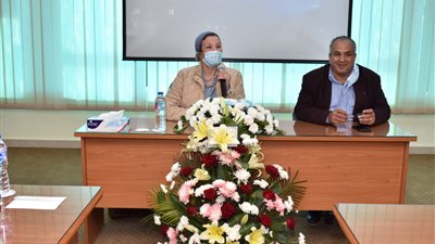 وزيرة البيئة: توفير مصادر بديلة للدخل وعادلة للصيادين خلال فترة إيقاف الصيد