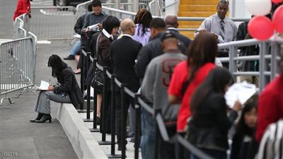 أمريكا تضيف وظائف أقل من المتوقة في يناير مع تراجع البطالة