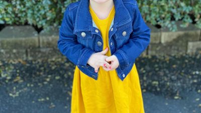 علقة ساخنة تنهي حياة طفلة على يد والديها بالتبني