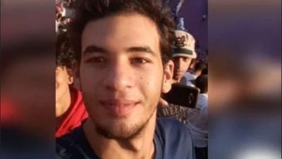 وسط حراسة أمنية.. وصول أحمد بسام زكي للمحكمة في اتهامه بهتك عرض 3 فتيات