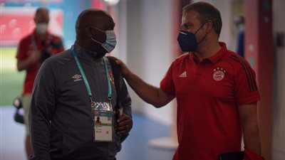 الأهلي في المونديال.. موسيماني يلتقي المدير الفني لبايرن ميونيخ بملعب أحمد بن علي