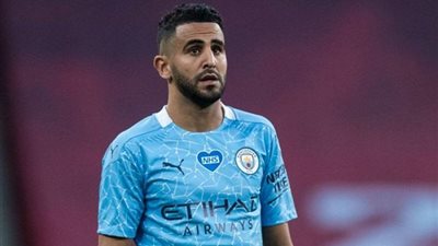 رياض محرز يقود هجوم مانشستر سيتي أمام ليفربول في البريميرليج