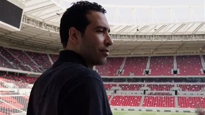 أبو تريكة: حققت حلمي بالانتقال للأهلي ووقعت على بياض في وجود الخطيب