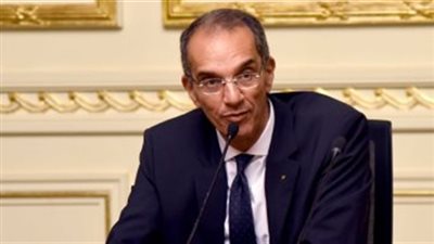 لن يحتاج التنقل بين جهات حكومية.. وزير الاتصالات يشرح كيفية التعامل الرقمي بعد الانتقال للعاصمة الإدارية 