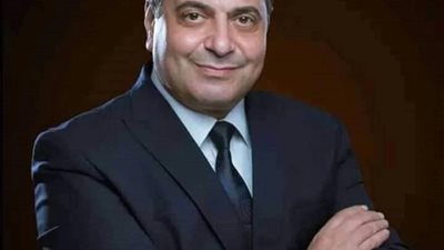 لحظة احتفال محاميين سوهاج بفوز عادل أبو الشاب بمقعد النقيب