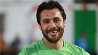 رغم وصوله لعامه الـ45.. تدريب خرافي للصقر أحمد حسن في الجيم (فيديو)