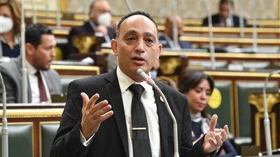 البياضي ينتقد عدم صرف النسب الدستورية لـ