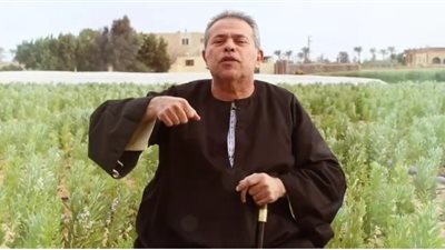 وزارة الزراعة تستعين بتوفيق عكاشة للترويج لمشروع التحول للري الحديث (صور) 