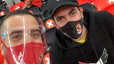 أبو تريكة يظهر في مباراة الأهلي وبايرن ميونخ من مدرجات التالتة شمال (صور)
