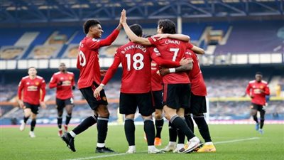 تعرف على المبارايات التي سيغيب عنها بوجبا مع مانشستر يونايتد