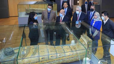 وزير خارجية العراق في ضيافة مكتبة الإسكندرية 